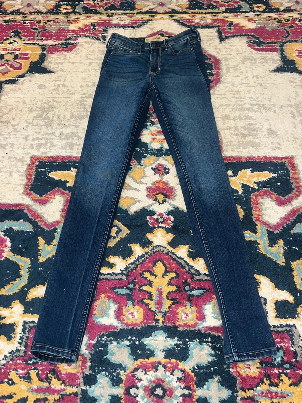 Hollister Dark Blue Slim Straight Jeans- 00long - hard to find size !!